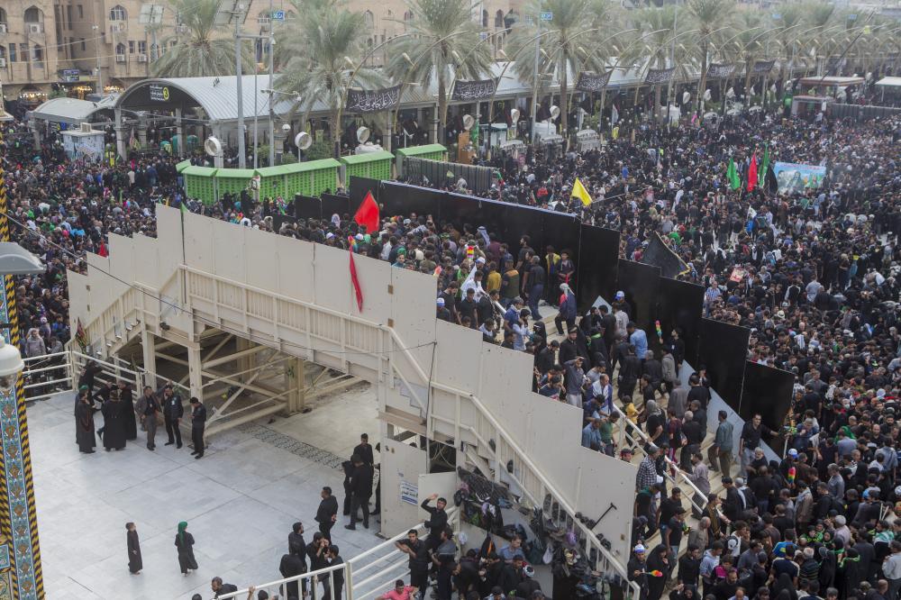 The iron bridge of the Gate of Imam al-Hassan(PBUH) to avoid the intersection between the visitors and the processions.