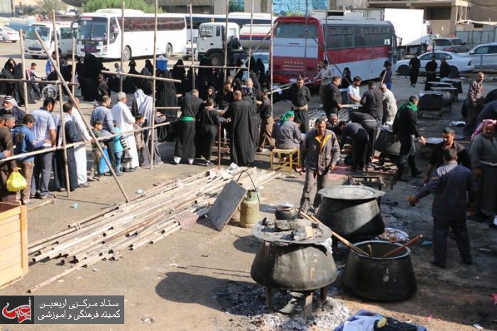 The Employees of the Religious Tourism Division of Alvai Holy Shrine Offer Meals at their Own Expense