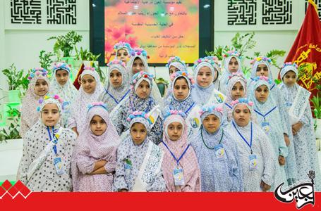 Some orphans of Iraqi city of Diyala honored at Imam Hussein(AS) Holy Shrine.