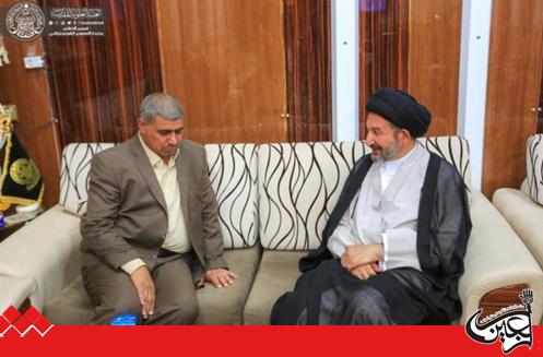 Secretary General of Imam Ali(AS) Holy Shrine hosts the Inspector General of Ministry of Electricity.