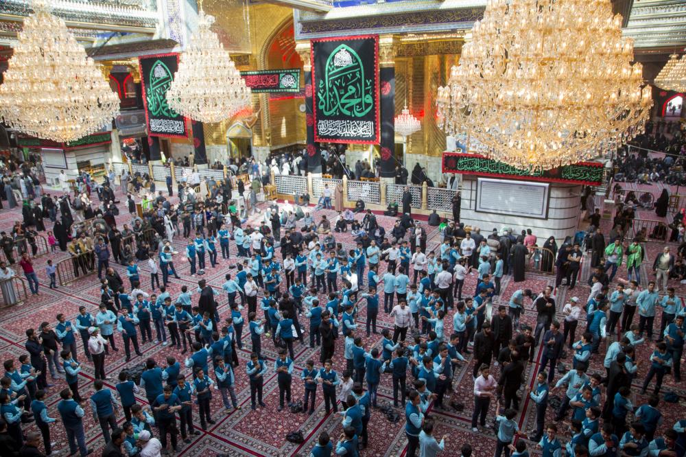 The students and teachers of the Secondary School of the Master of Water "Sayed al-Ma" for boys organize a condolence procession.